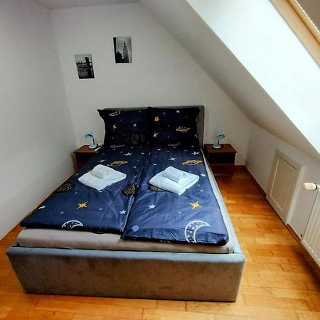 Duplex With Garden Apartman Prága Kültér fotó